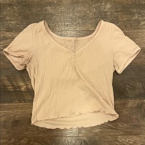 Light Pink American Eagle top! Size medium💗 looks a lot more pink in person!